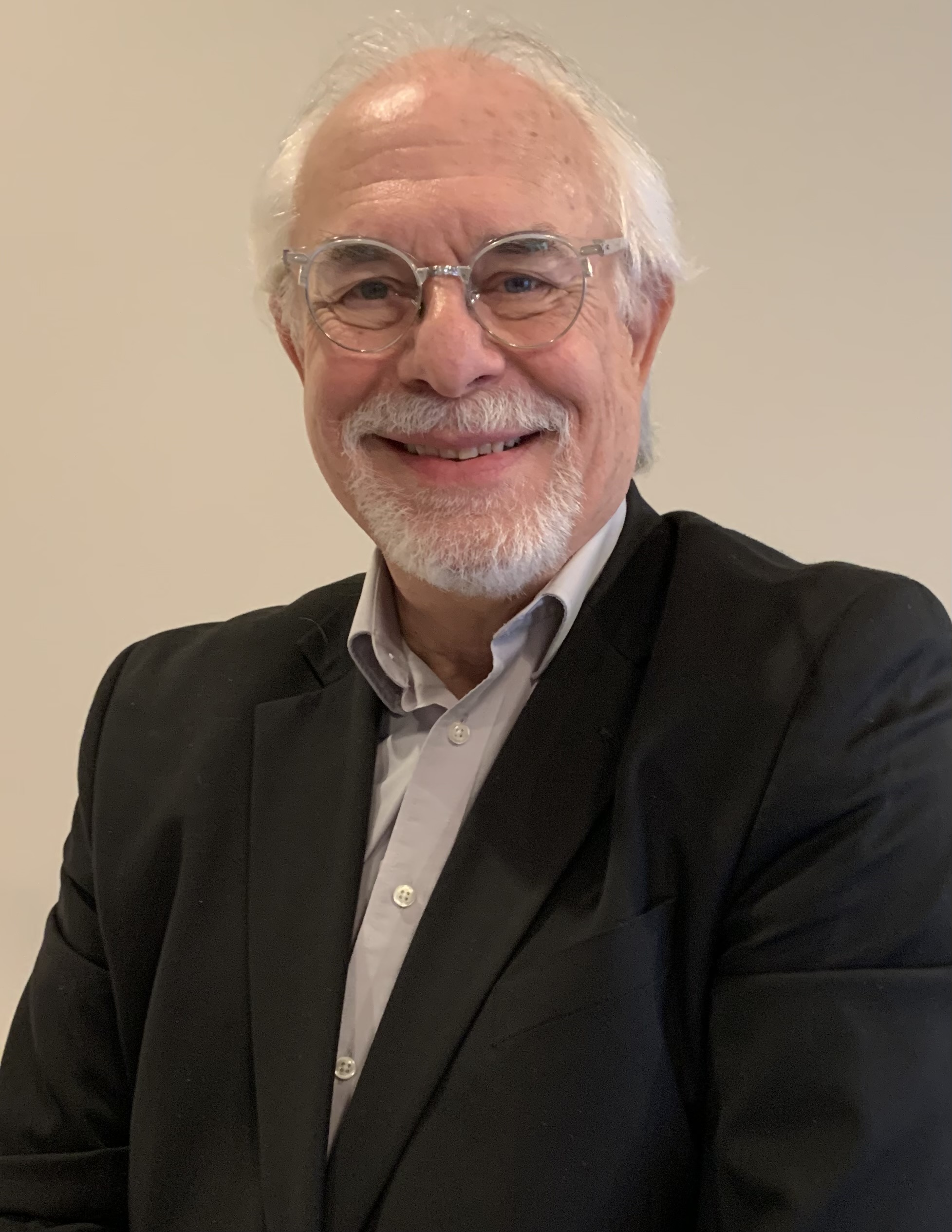 Lyle Muller headshot